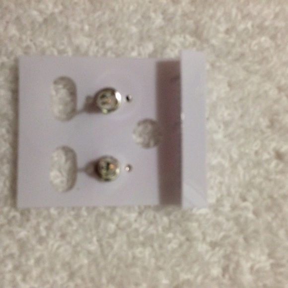 💙Cute Mickey Mouse Silver Stud Earrings💙 - Picture 7 of 8